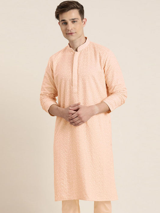 Baby-Pink Georgette Floral Vine Pattern Kurta With All-Over Thread Embroidery
